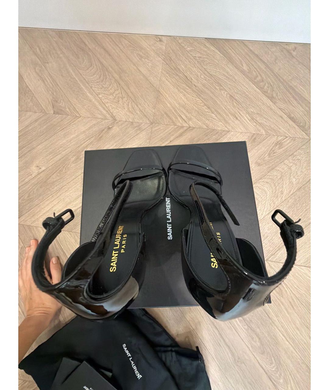 SAINT LAURENT Черные босоножки из лакированной кожи, фото 2