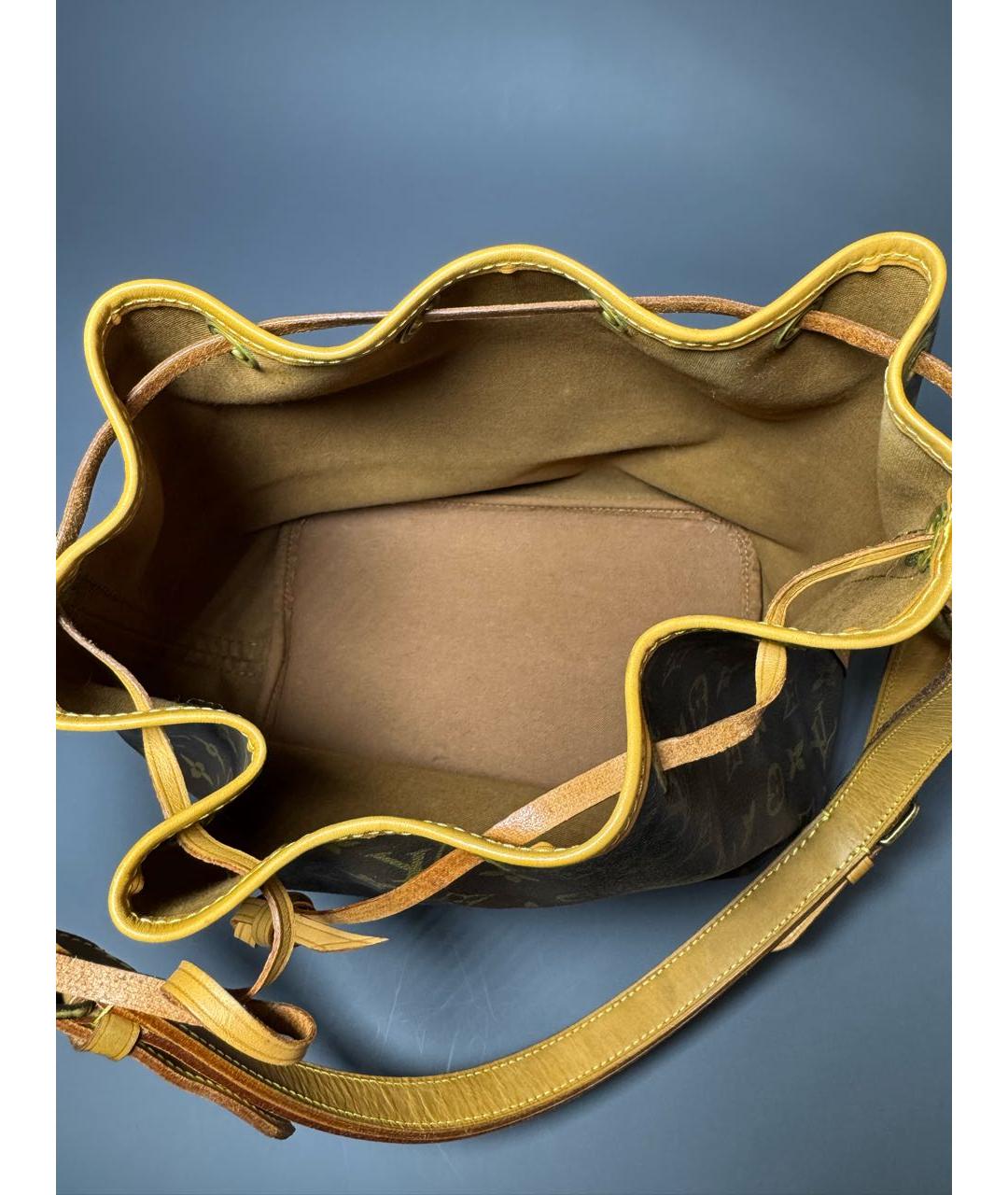 LOUIS VUITTON Коричневая кожаная сумка через плечо, фото 4