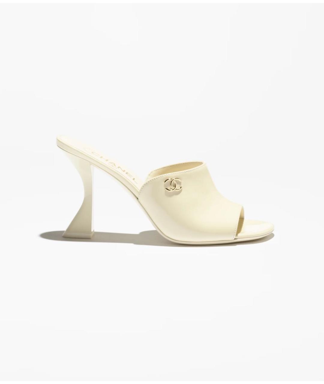 CHANEL Белые мюли из лакированной кожи, фото 8