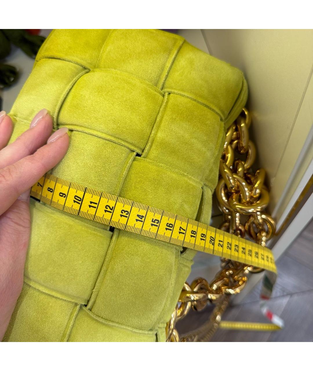 BOTTEGA VENETA Салатовая замшевая сумка тоут, фото 7