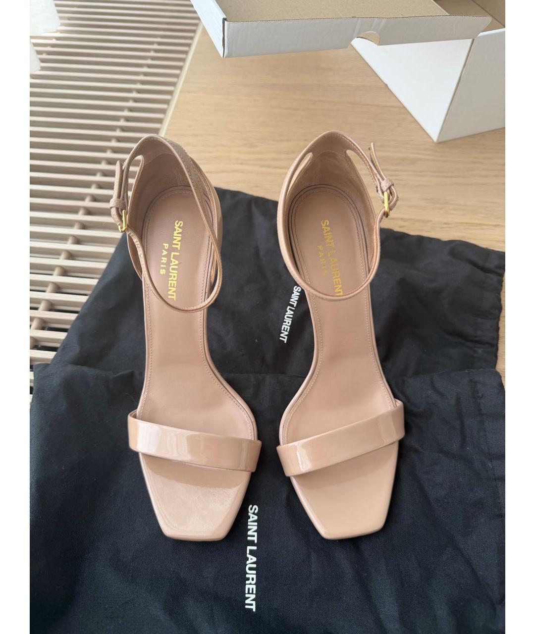 SAINT LAURENT Бежевые туфли из лакированной кожи, фото 2