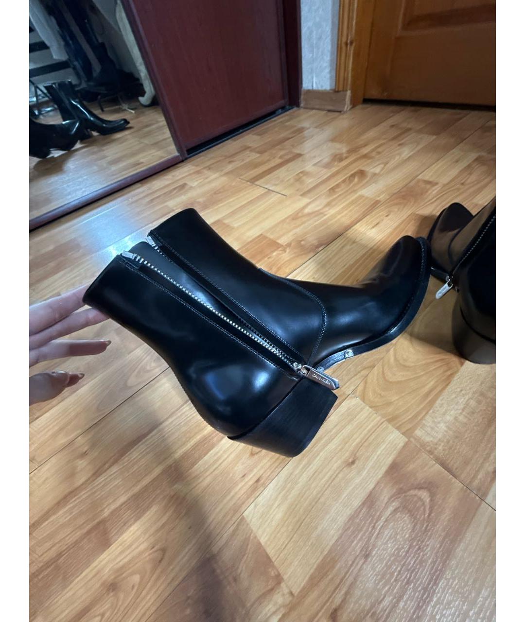 CALVIN KLEIN Черные высокие ботинки из лакированной кожи, фото 5