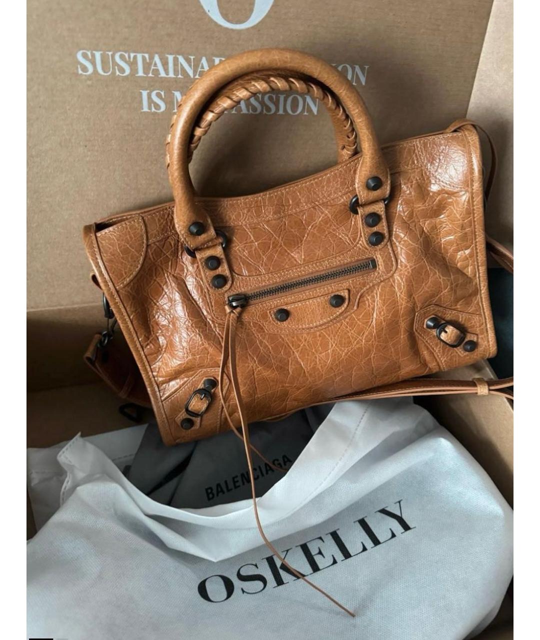 BALENCIAGA Коричневая кожаная сумка с короткими ручками, фото 3