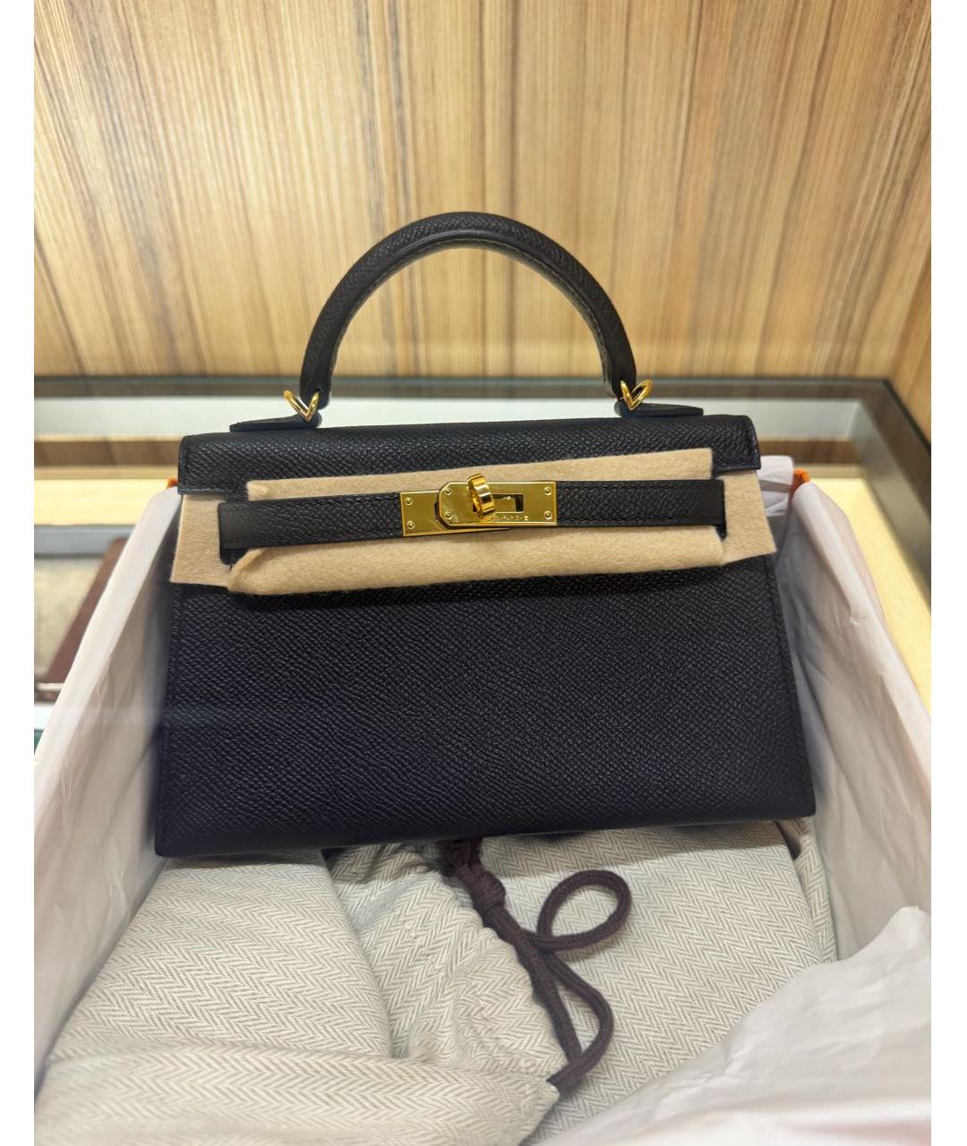 HERMES Черная кожаная сумка с короткими ручками, фото 3