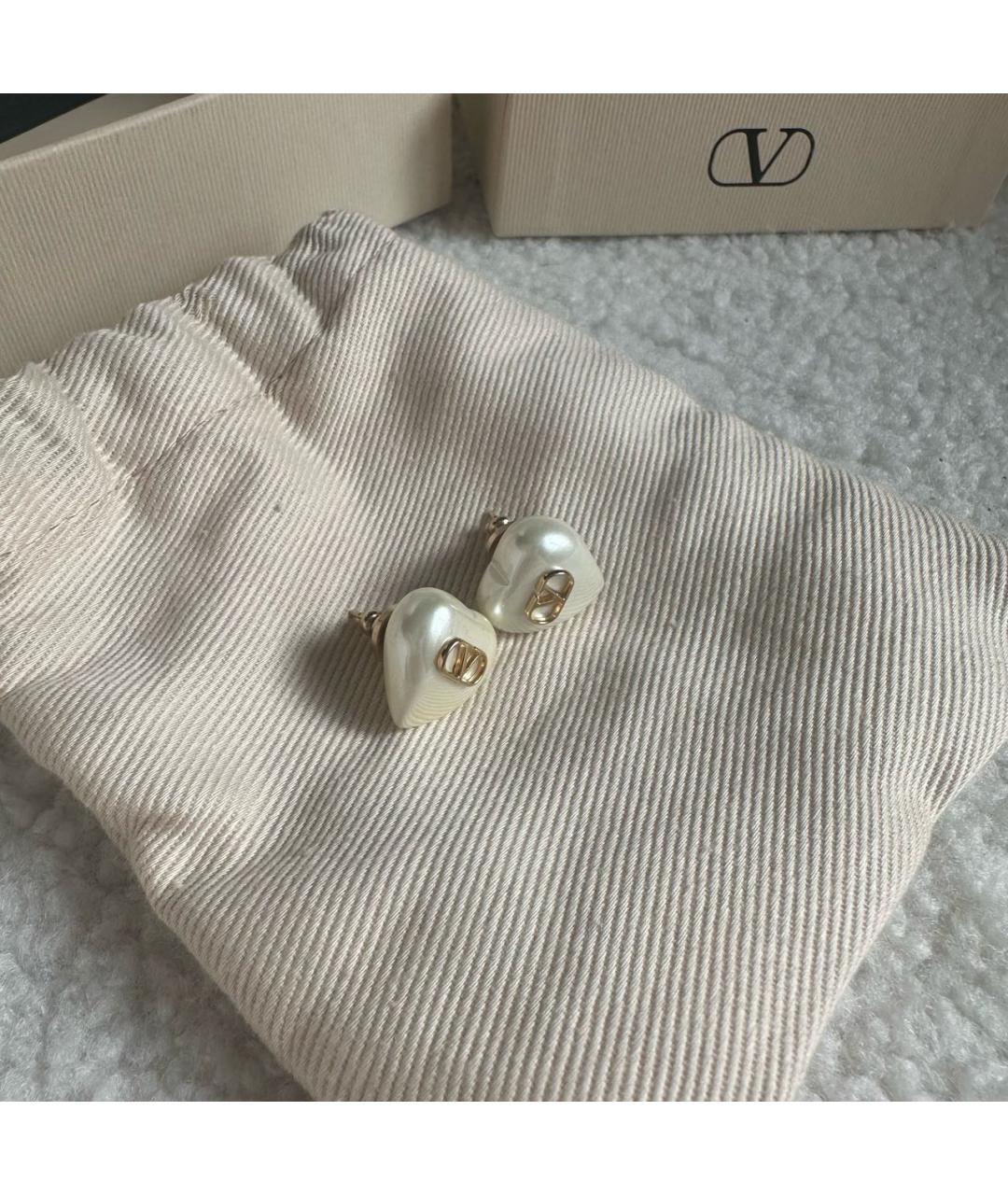 VALENTINO Белые латунные серьги, фото 2