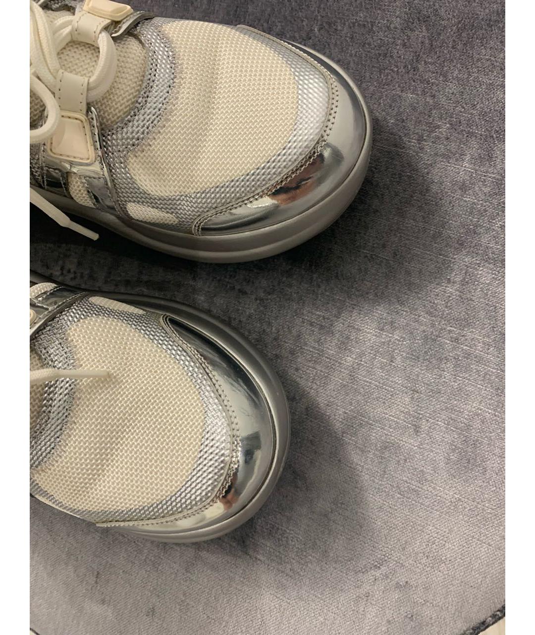 LOUIS VUITTON Серебряные текстильные кроссовки, фото 5