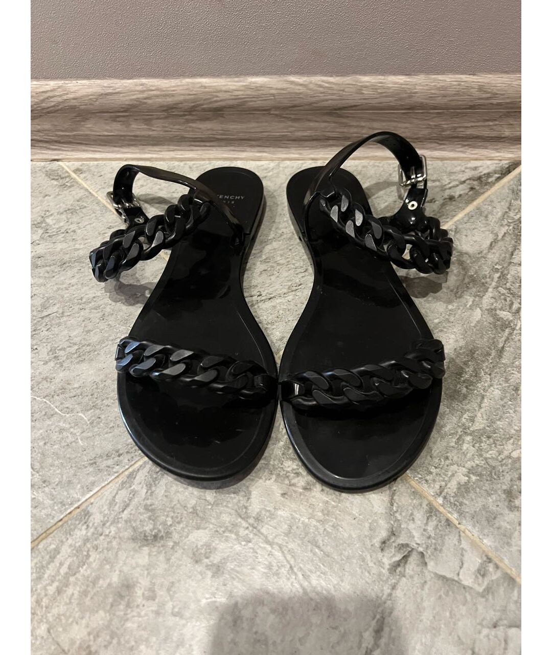 GIVENCHY Черные резиновые сандалии, фото 2