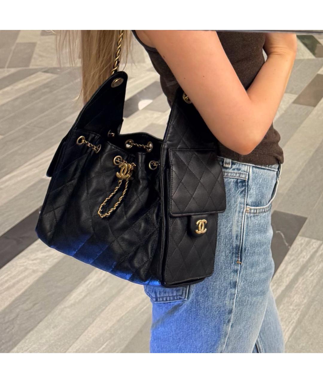 CHANEL Черная кожаная сумка через плечо, фото 2