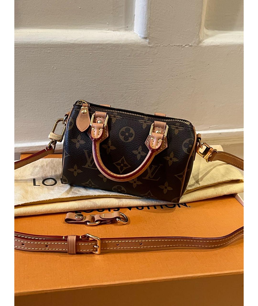 LOUIS VUITTON Коричневая кожаная сумка с короткими ручками, фото 9