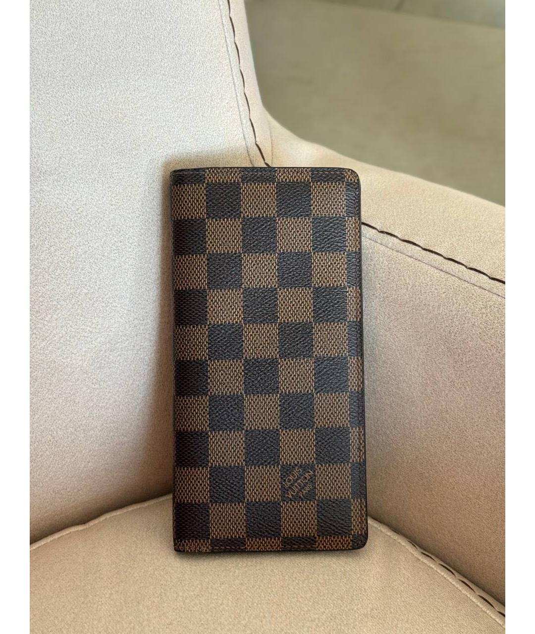 LOUIS VUITTON Коричневый кожаный кошелек, фото 3