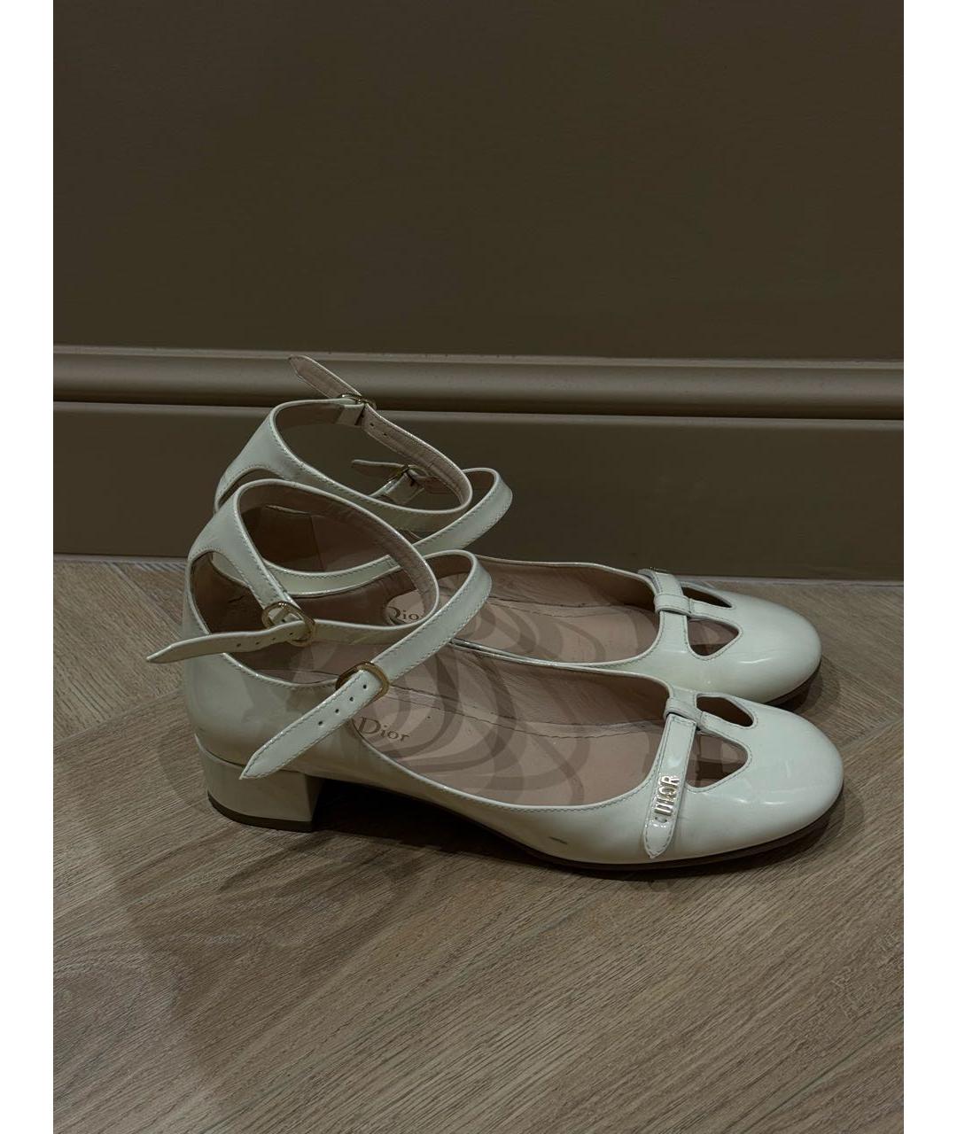 CHRISTIAN DIOR Бежевые кожаные балетки, фото 5