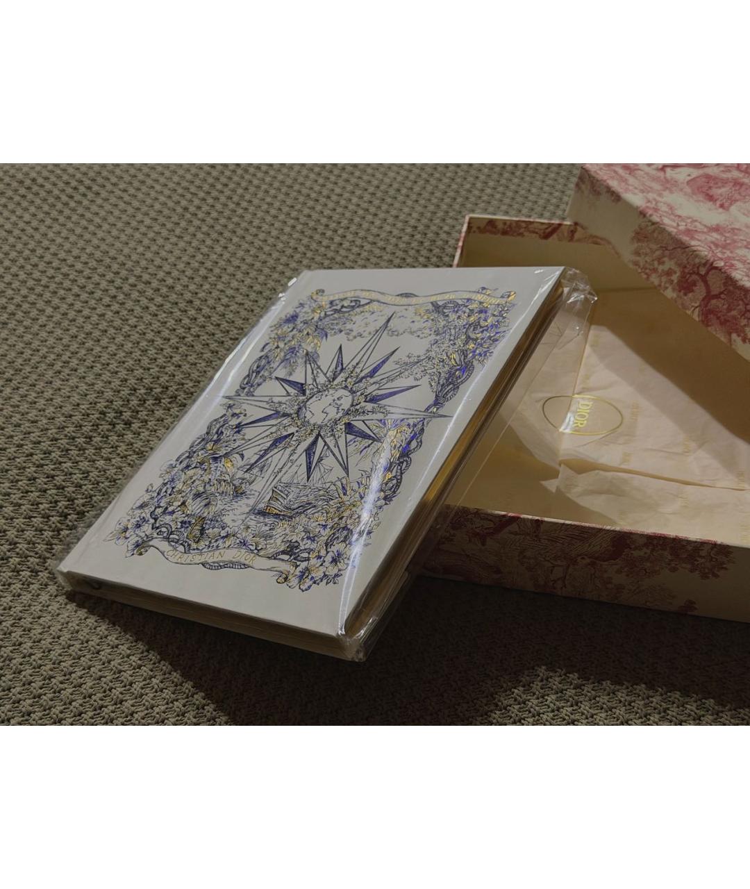 CHRISTIAN DIOR Книга, фото 4