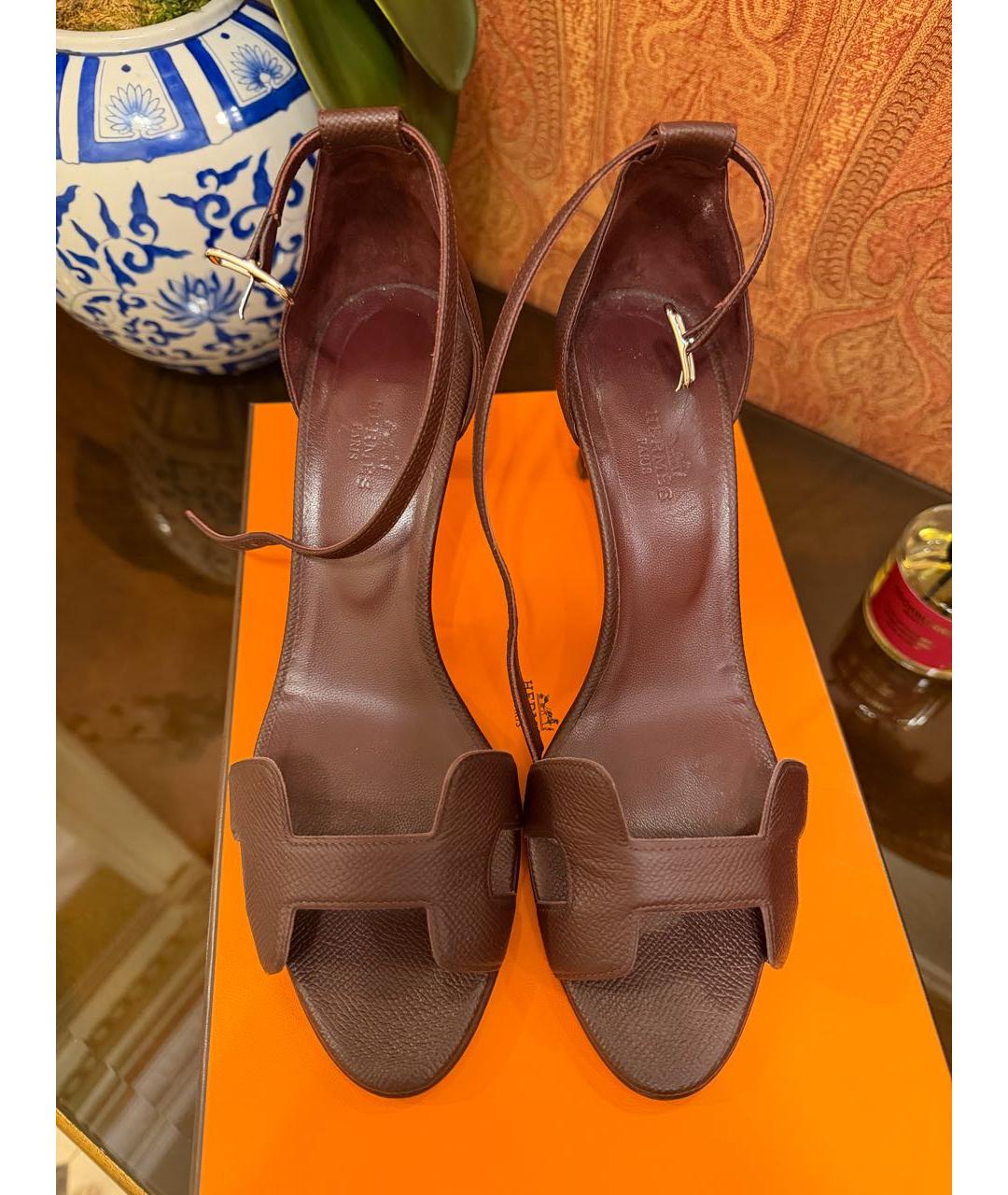 HERMES Бордовые кожаные босоножки, фото 2