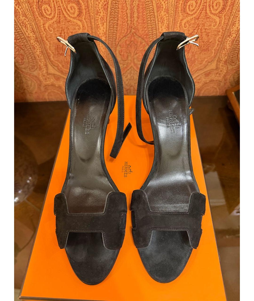 HERMES Черные замшевые босоножки, фото 2