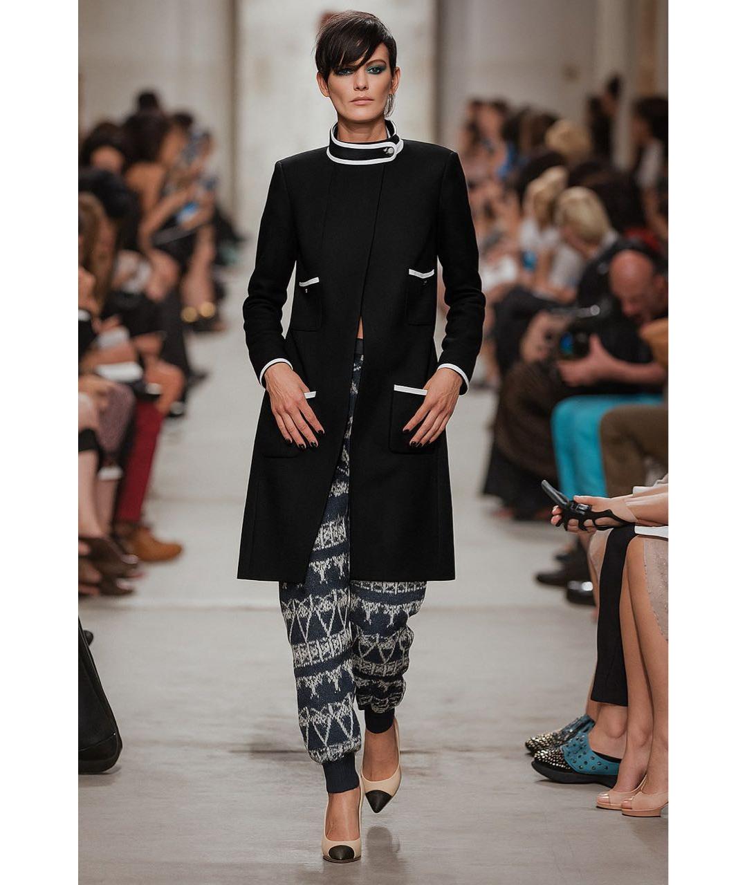 CHANEL Черное шерстяное пальто, фото 8