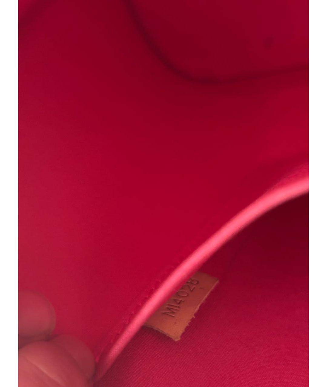 LOUIS VUITTON Красная сумка тоут из лакированной кожи, фото 3