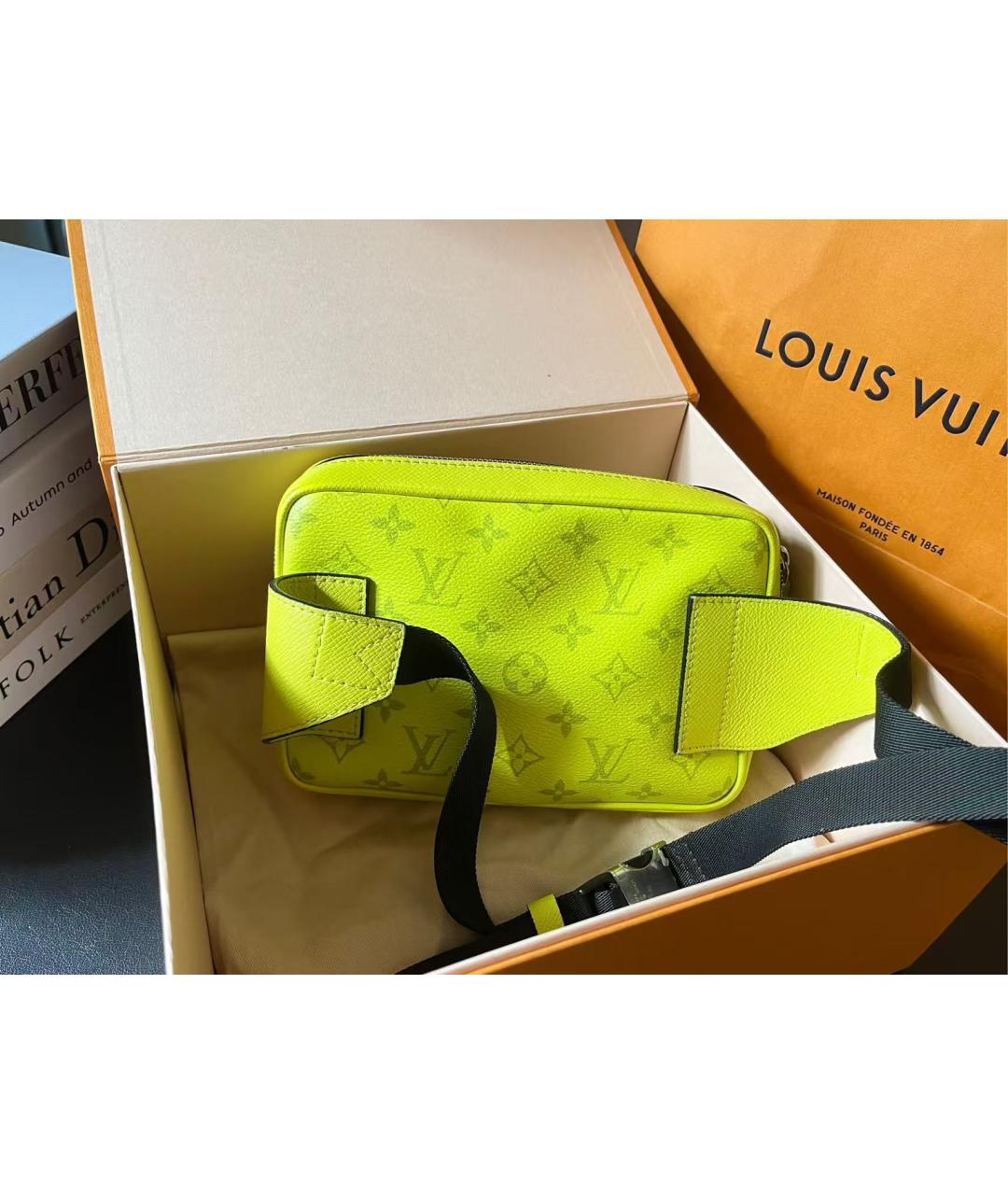 LOUIS VUITTON Желтая сумка через плечо, фото 3