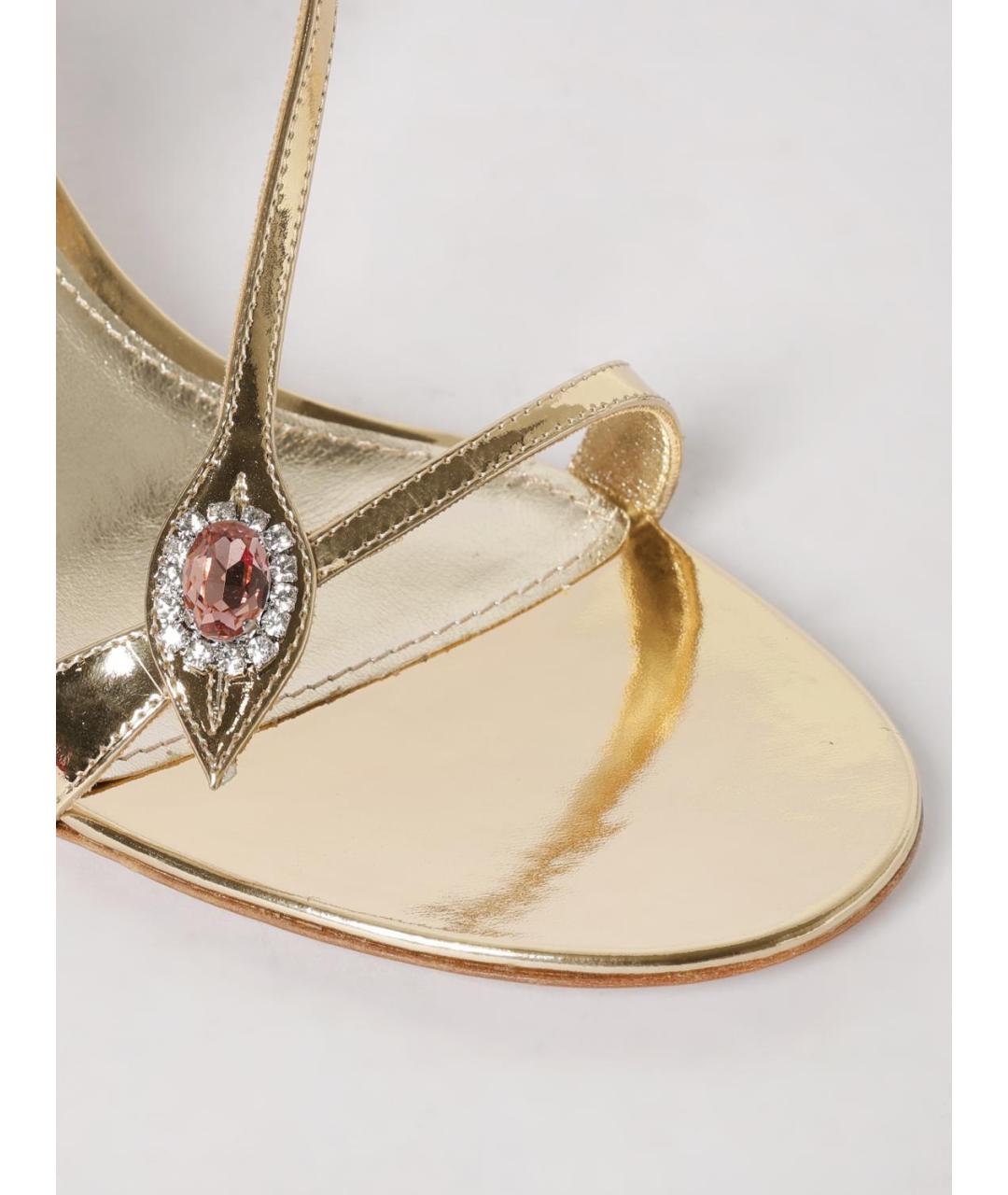 FERRAGAMO Золотые кожаные босоножки, фото 4