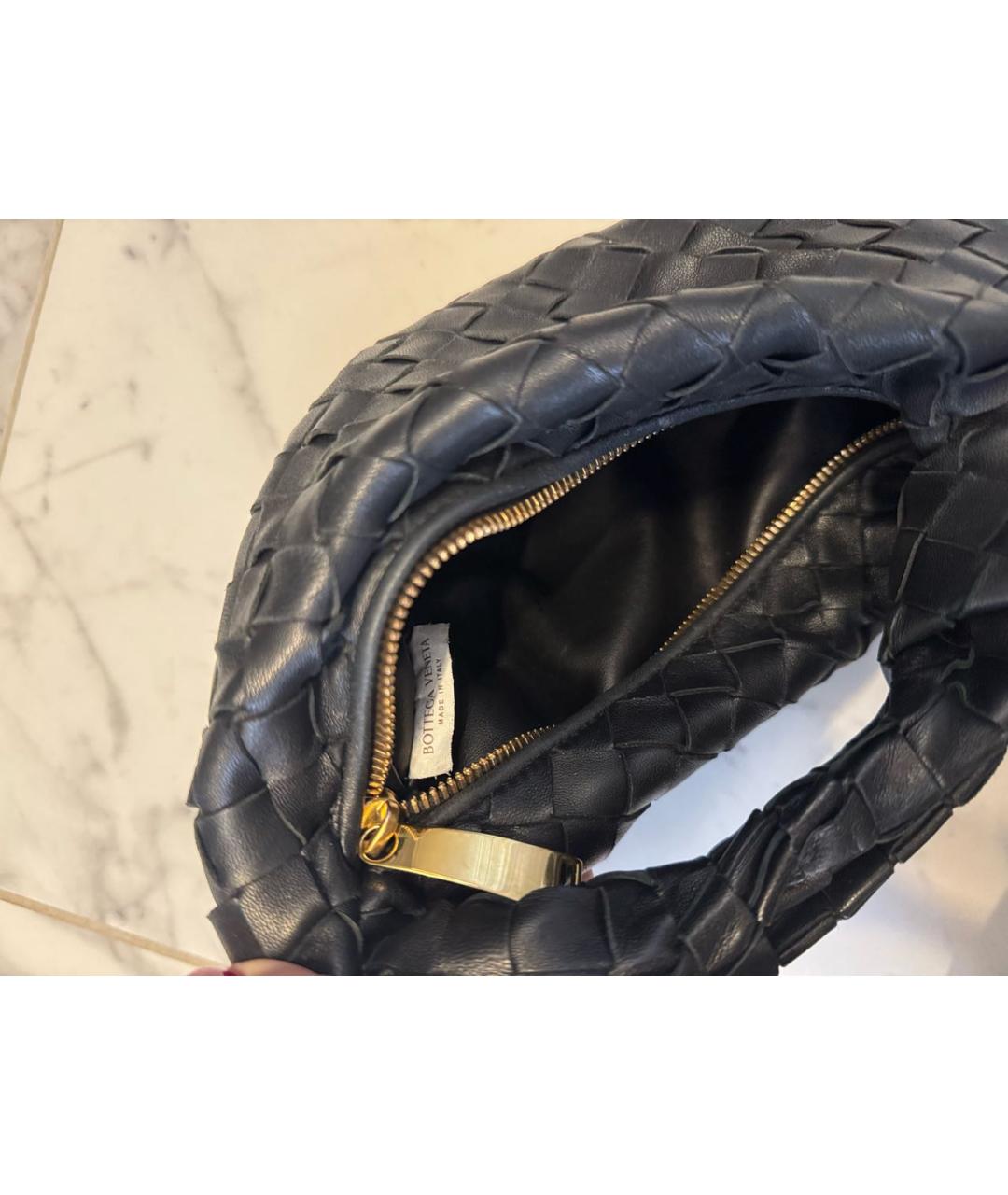 BOTTEGA VENETA Черная кожаная сумка с короткими ручками, фото 3