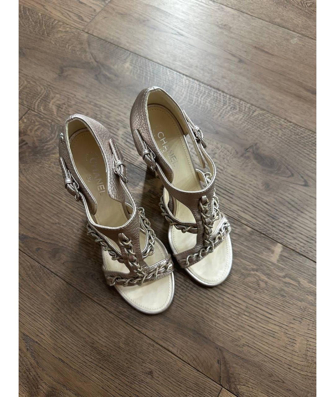 CHANEL Бежевые кожаные босоножки, фото 2