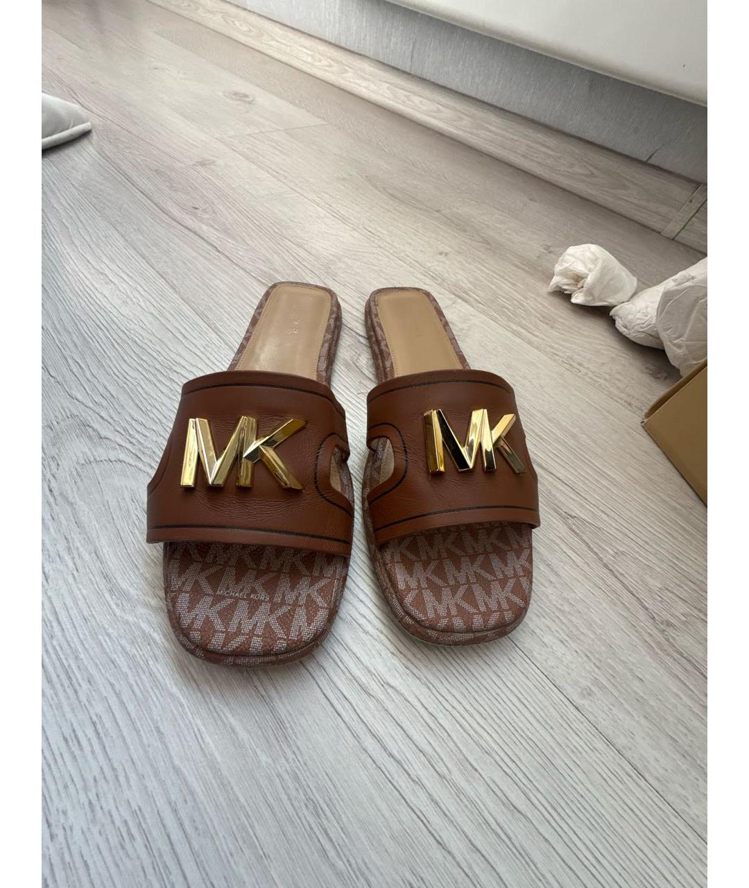 MICHAEL MICHAEL KORS Коричневые кожаные сандалии, фото 3