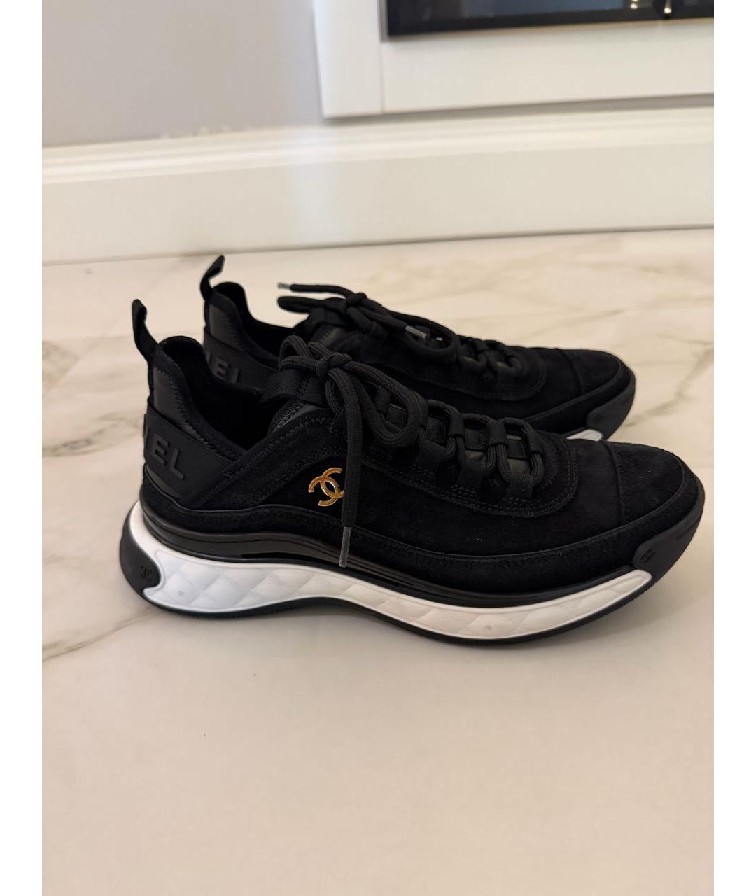 CHANEL Черные замшевые кроссовки, фото 5