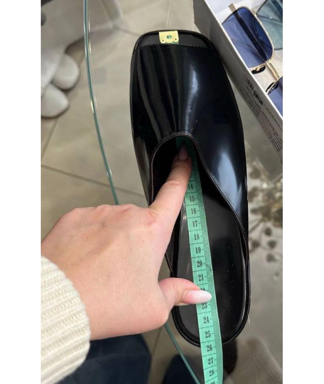 THE ROW Черные мюли из лакированной кожи, фото 7