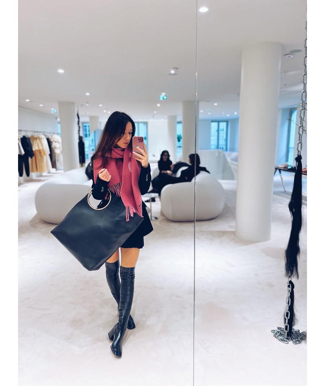 ALAIA Черная кожаная сумка тоут, фото 7