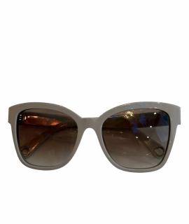 CHANEL Солнцезащитные очки