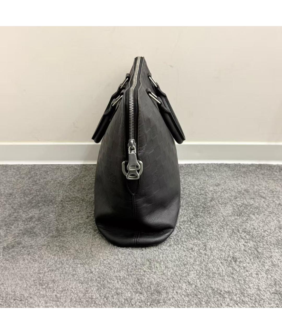 LOUIS VUITTON Черная сумка с короткими ручками, фото 5