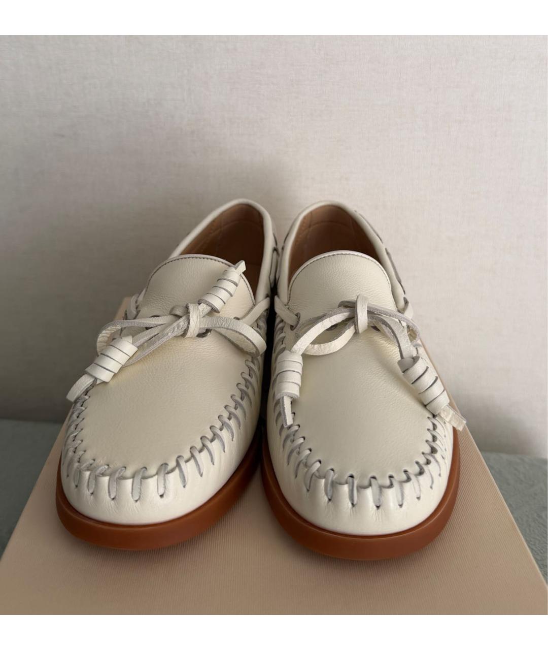 VALENTINO Белые кожаные мокасины, фото 2