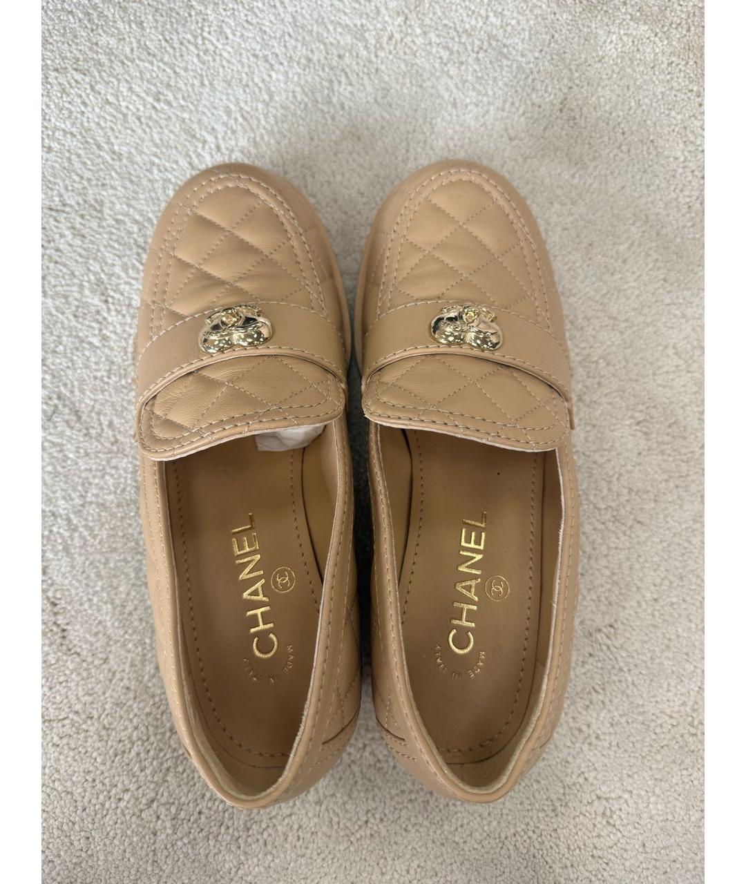 CHANEL Бежевые кожаные лоферы, фото 3