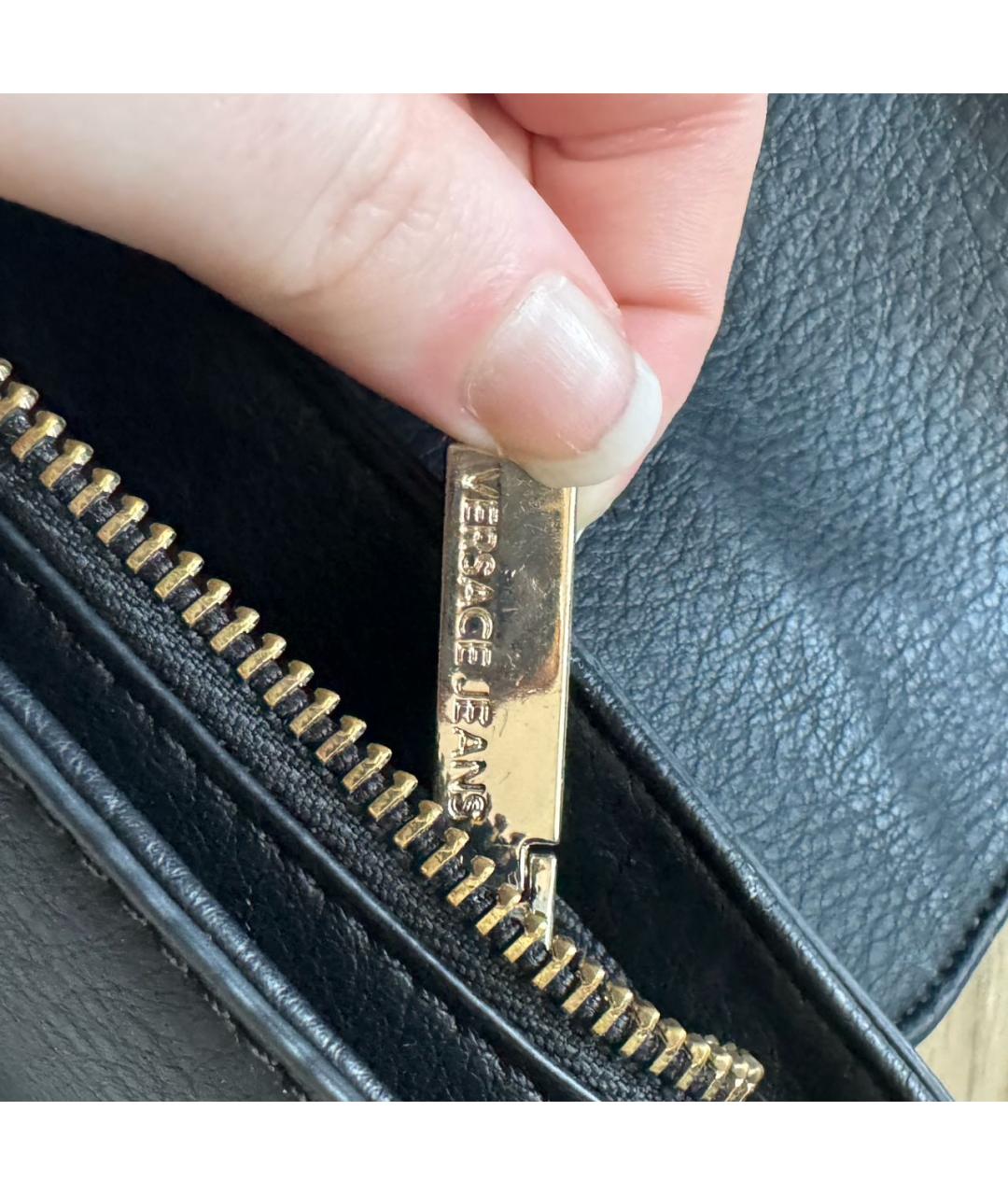 VERSACE JEANS COUTURE Черная кожаная сумка через плечо, фото 5