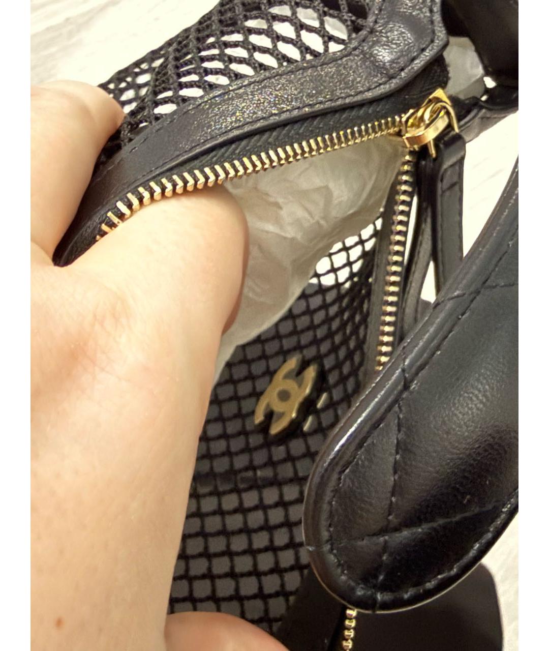 CHANEL Черная сумка с короткими ручками, фото 3