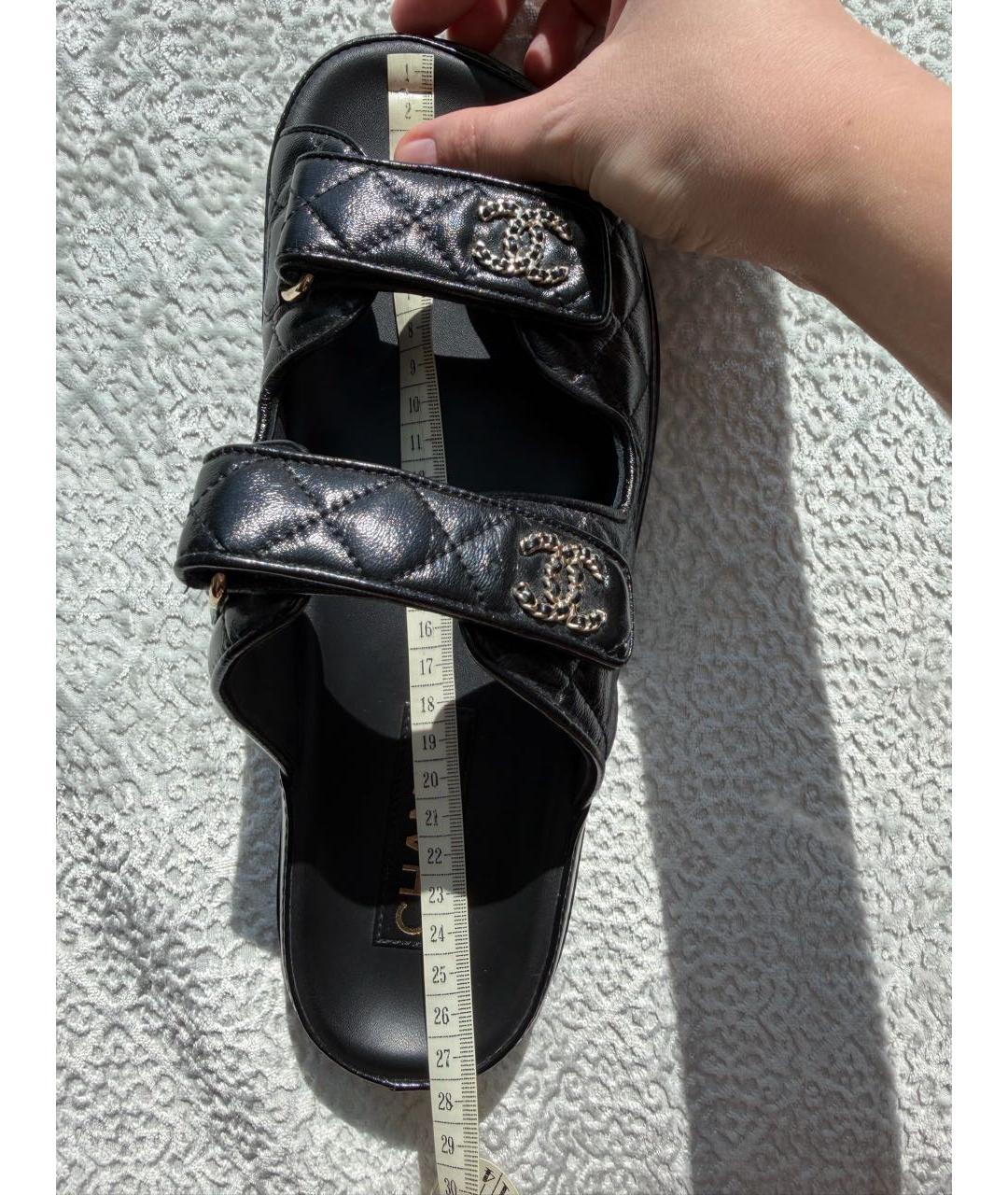 CHANEL Черные кожаные сандалии, фото 3