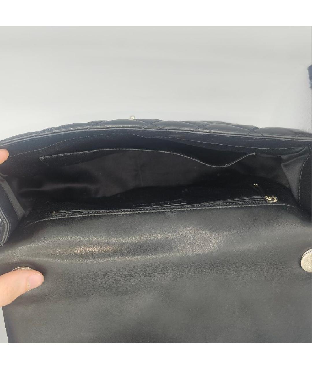 CHANEL Черная кожаная сумка через плечо, фото 4