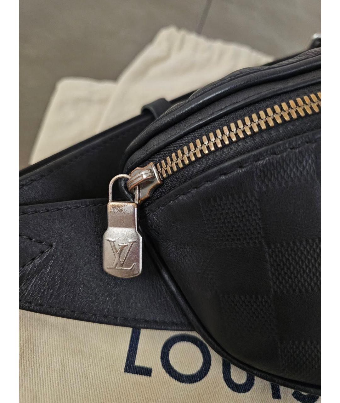 LOUIS VUITTON Черная поясная сумка из экзотической кожи, фото 6