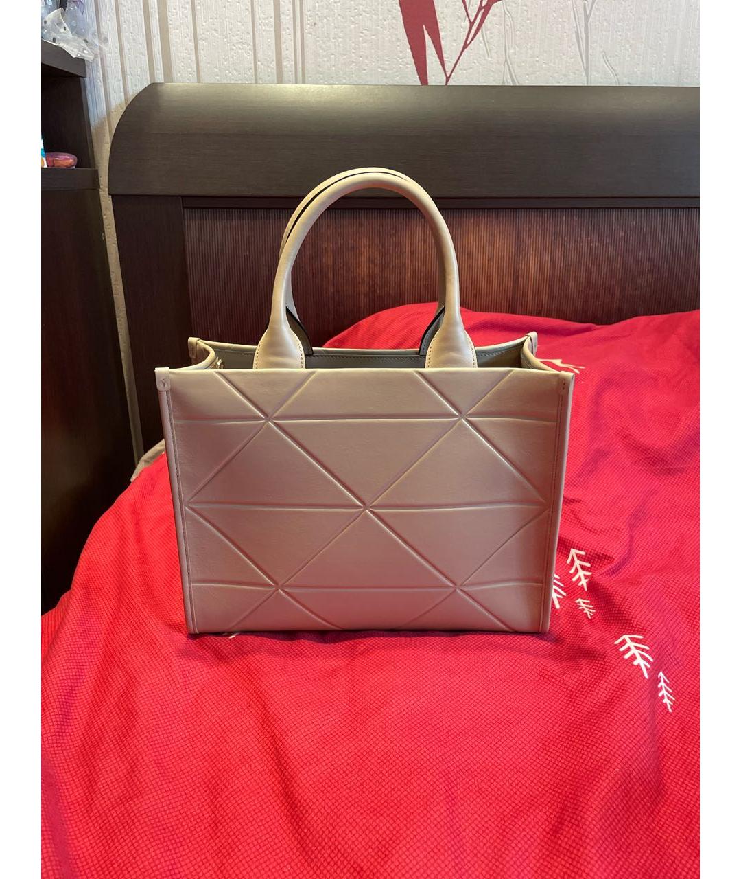 PRADA Бежевая кожаная сумка с короткими ручками, фото 3