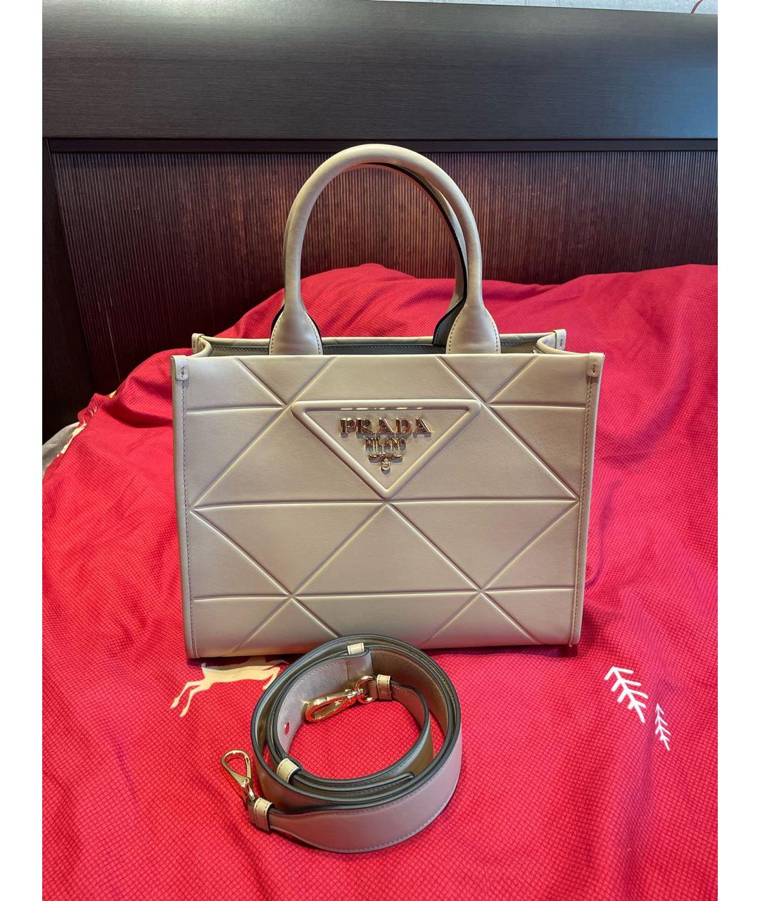 PRADA Бежевая кожаная сумка с короткими ручками, фото 5
