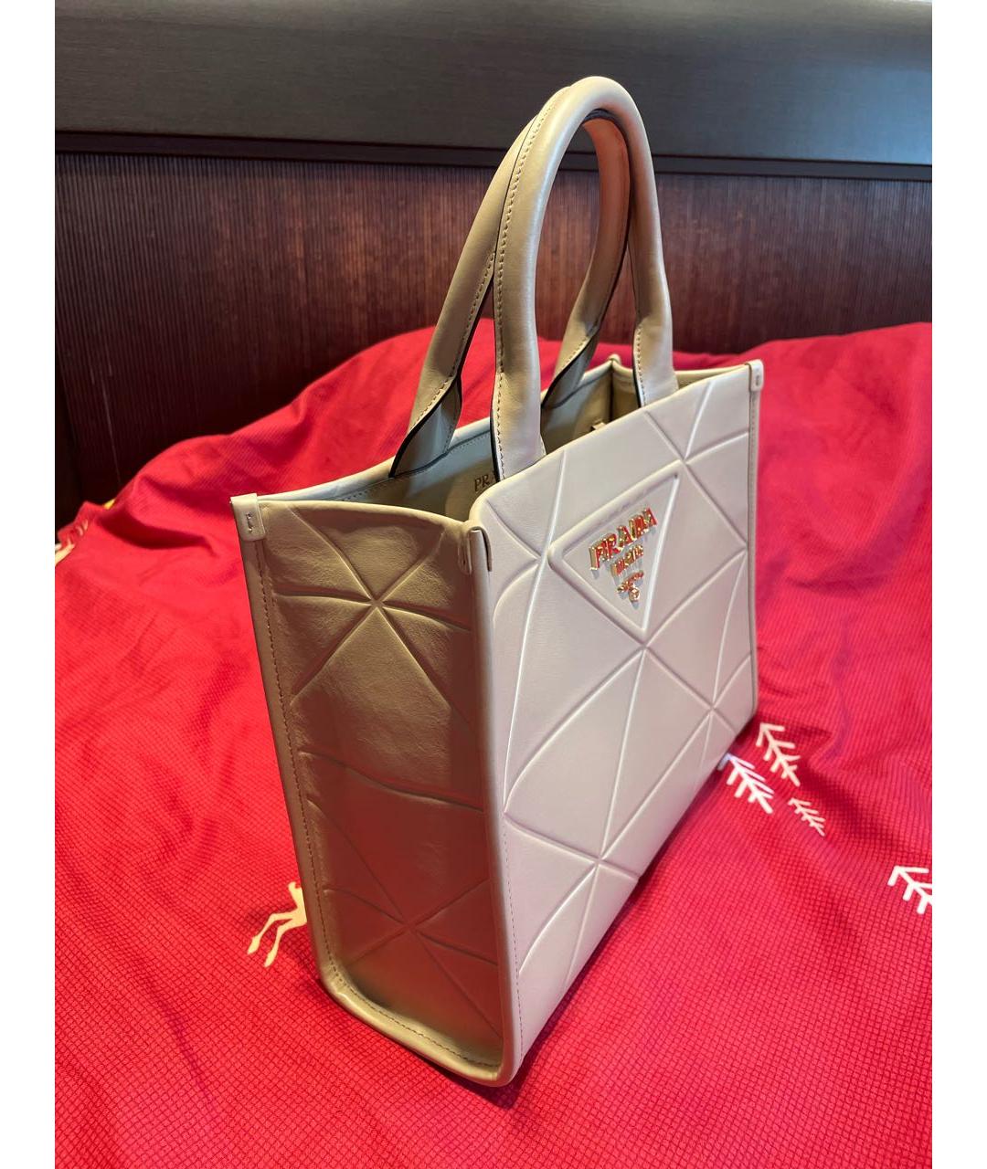 PRADA Бежевая кожаная сумка с короткими ручками, фото 2