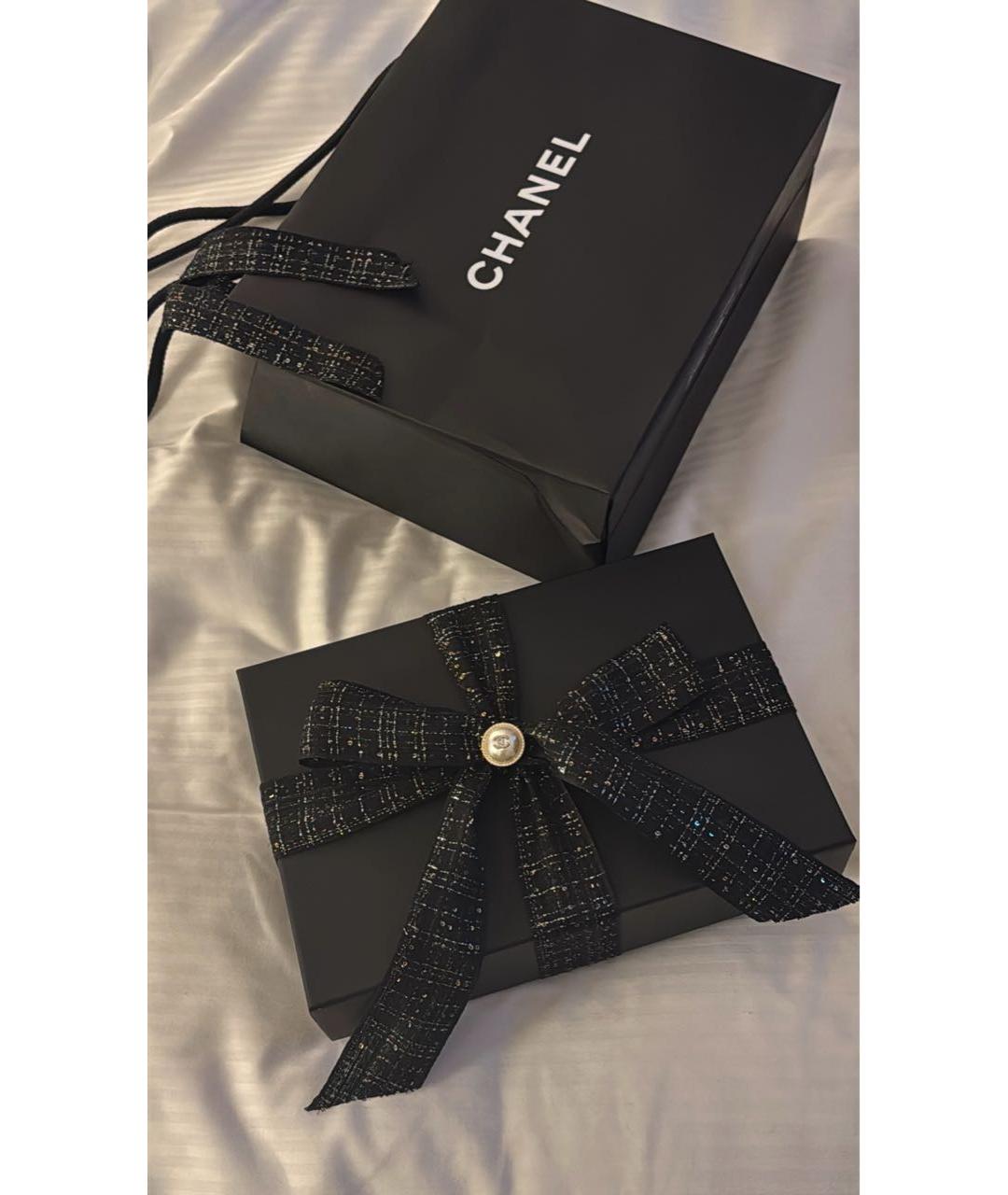 CHANEL Черная сумка через плечо из лакированной кожи, фото 7