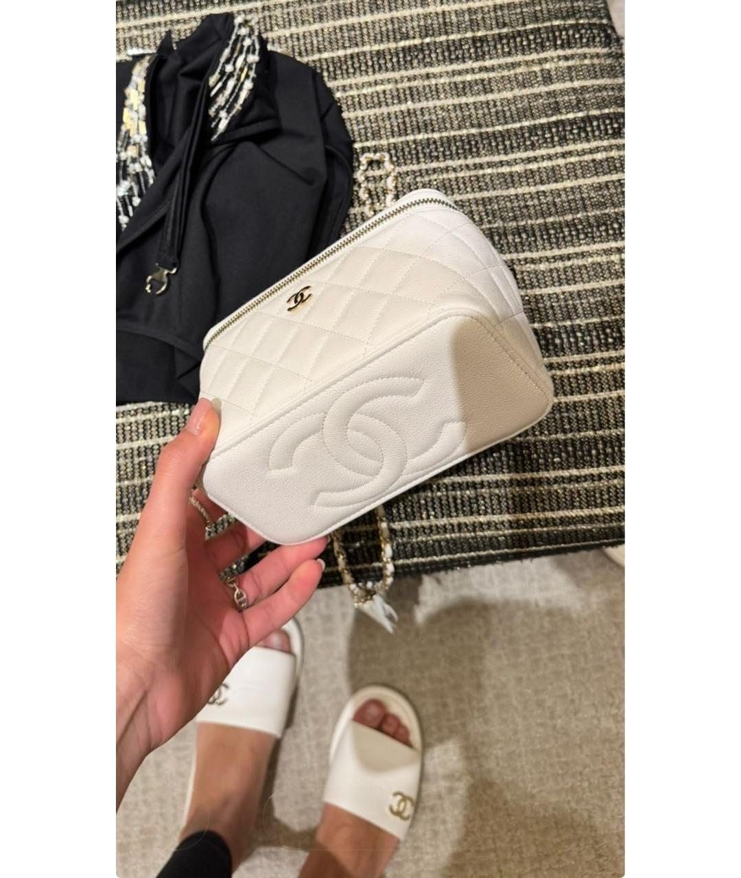 CHANEL Белая кожаная сумка через плечо, фото 3