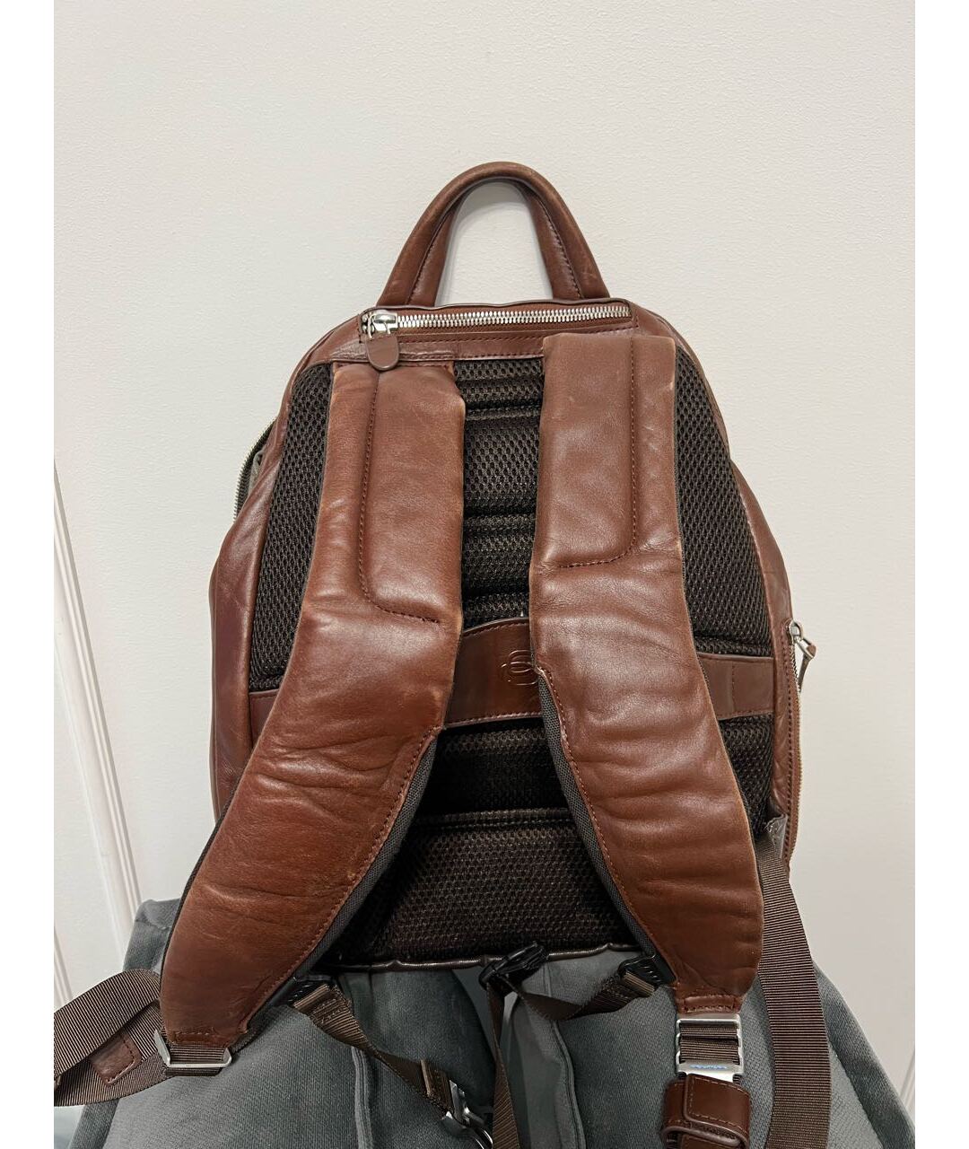 PIQUADRO Коричневый кожаный рюкзак, фото 3