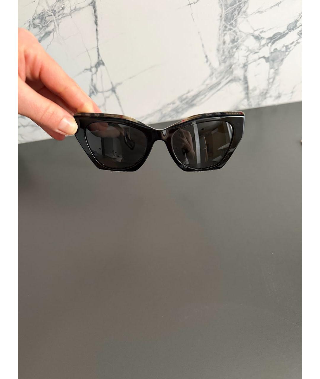 BURBERRY Черные солнцезащитные очки, фото 3