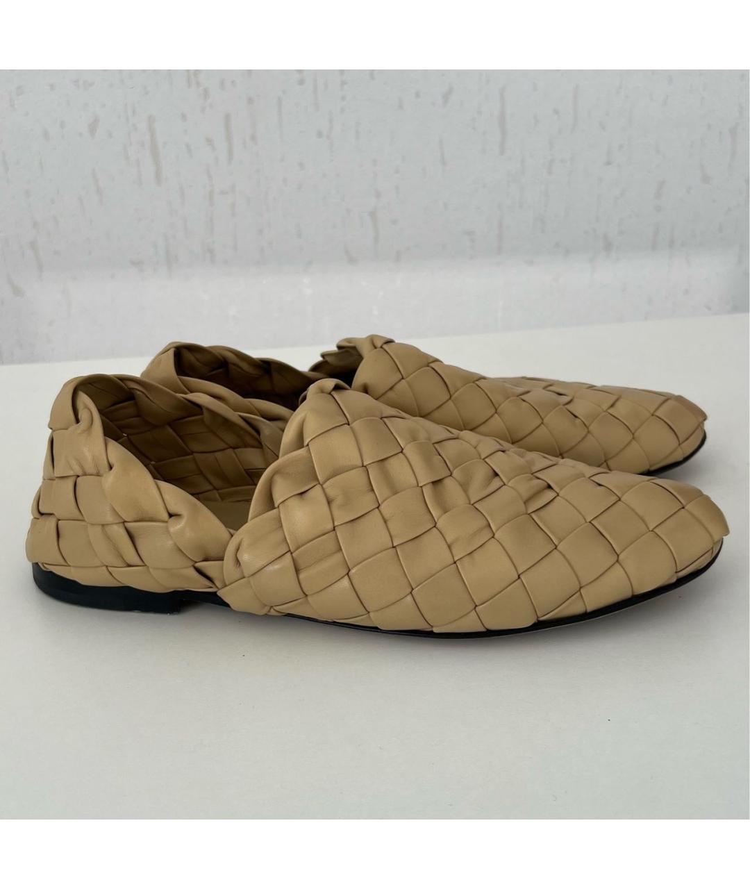 BOTTEGA VENETA Бежевые кожаные лоферы, фото 5