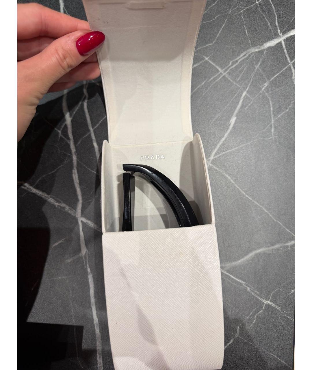 PRADA Черные пластиковые солнцезащитные очки, фото 4