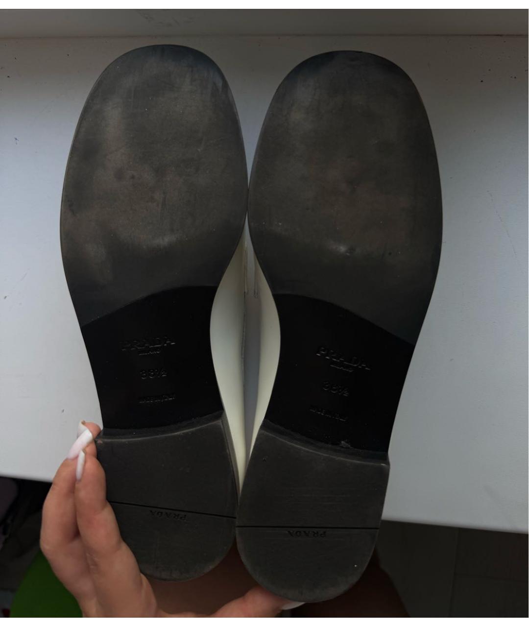 PRADA Белые лоферы из лакированной кожи, фото 5