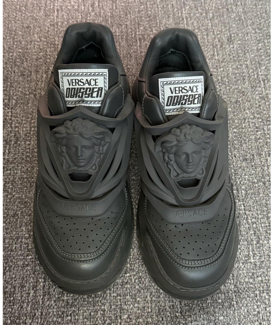 VERSACE Антрацитовые кожаные низкие кроссовки / кеды, фото 3