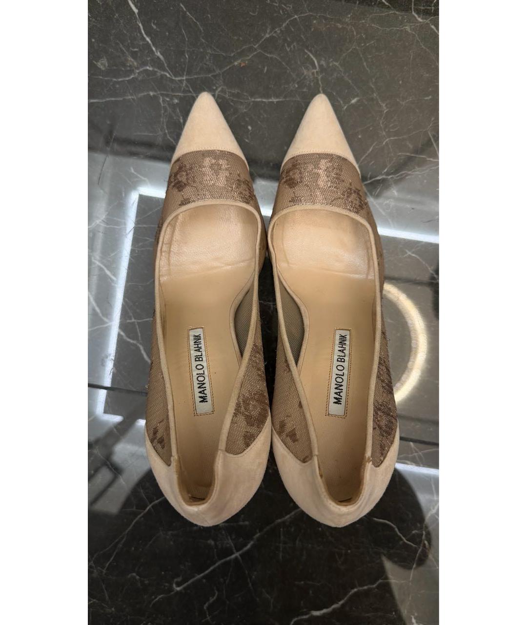 MANOLO BLAHNIK Бежевые замшевые туфли, фото 3