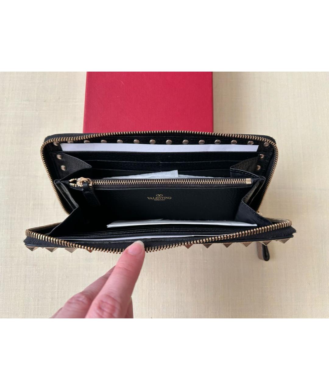 VALENTINO Золотой кожаный кошелек, фото 4